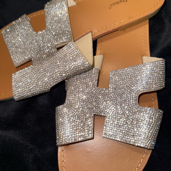Pierre Dumas Sparkly Silver and Tan Sandals - Picture 5 of 13
